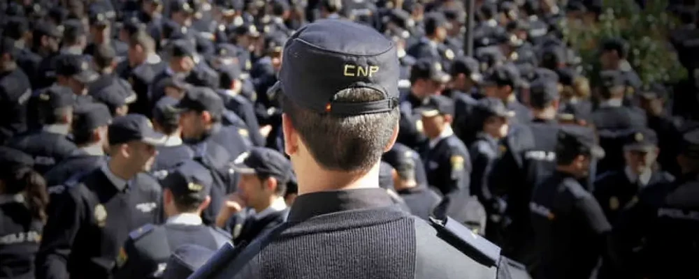 Grupo de agentes de la Policía Nacional
